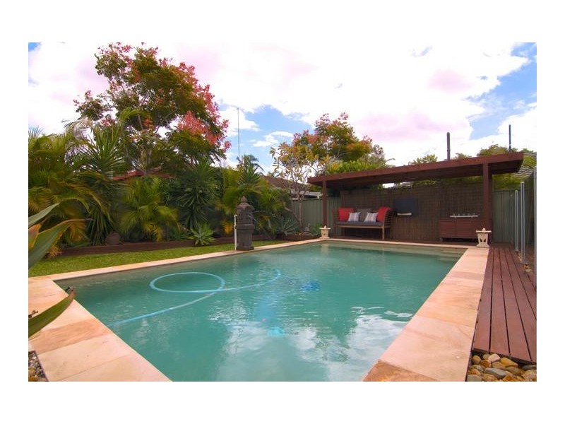 78 Campbell Street, Sorrento QLD 4217