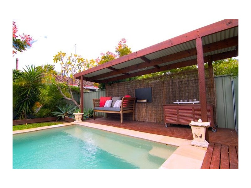 78 Campbell Street, Sorrento QLD 4217