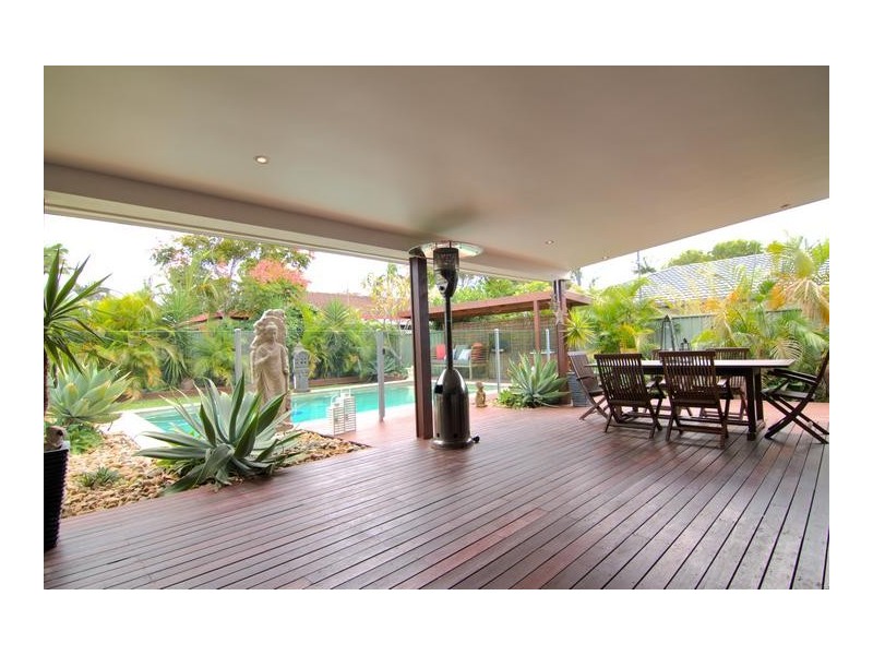 78 Campbell Street, Sorrento QLD 4217