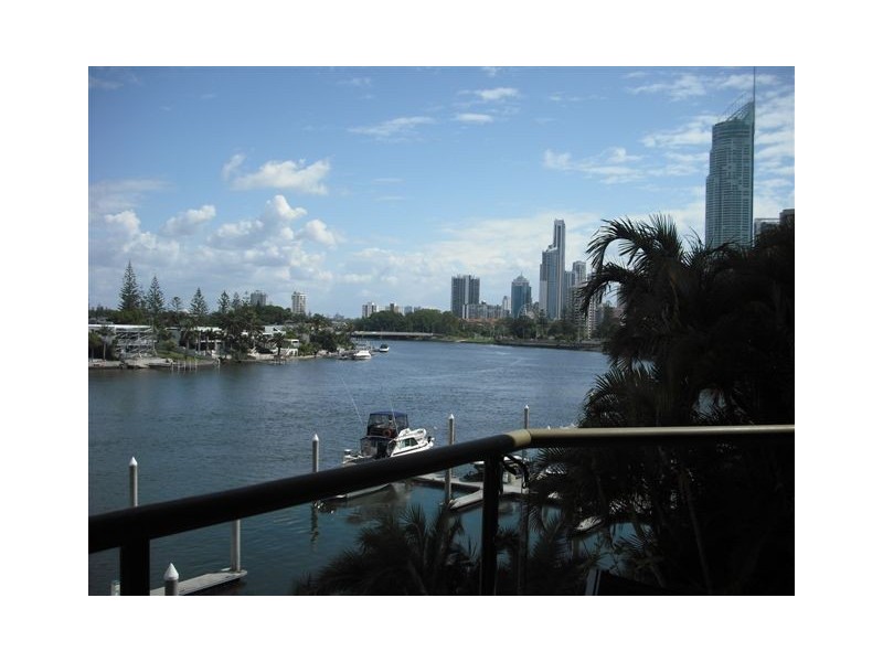 2890 Gold Coast Highway ‘Surfers Hawaiian’, Surfers Paradise QLD 4217