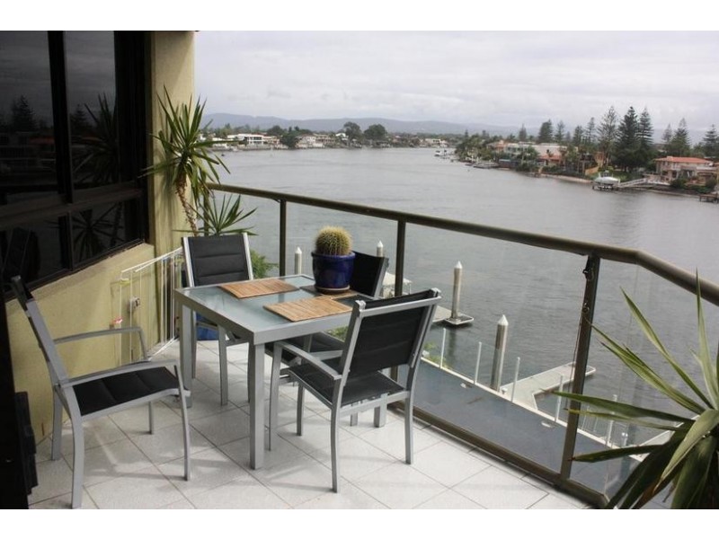 2890 Gold Coast Highway ‘Surfers Hawaiian’, Surfers Paradise QLD 4217