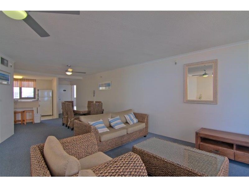 901 /9 Trickett Street ‘Surfers International’, Surfers Paradise QLD 4217