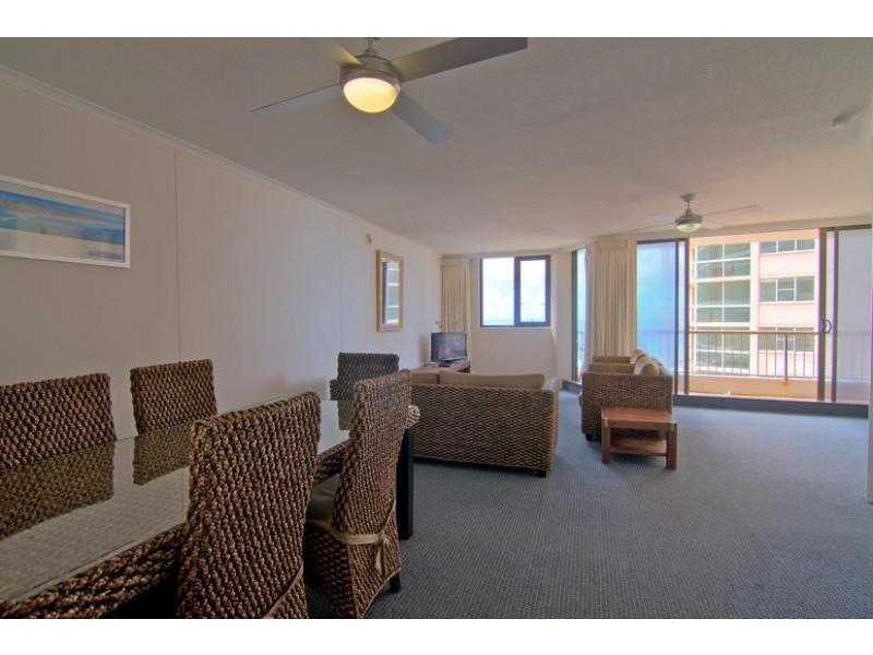901 /9 Trickett Street ‘Surfers International’, Surfers Paradise QLD 4217