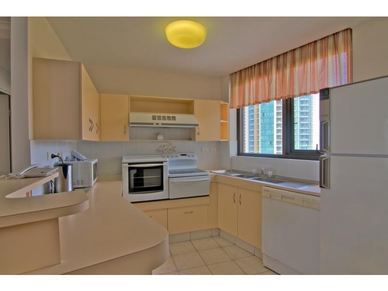 901 /9 Trickett Street ‘Surfers International’, Surfers Paradise QLD 4217