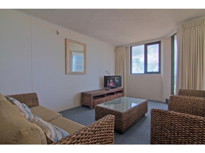 901 /9 Trickett Street ‘Surfers International’, Surfers Paradise QLD 4217