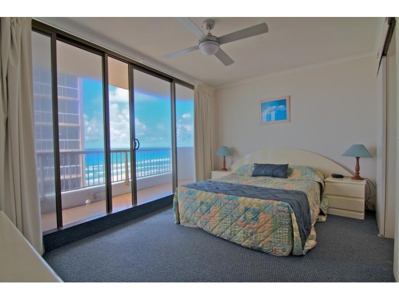 901 /9 Trickett Street ‘Surfers International’, Surfers Paradise QLD 4217