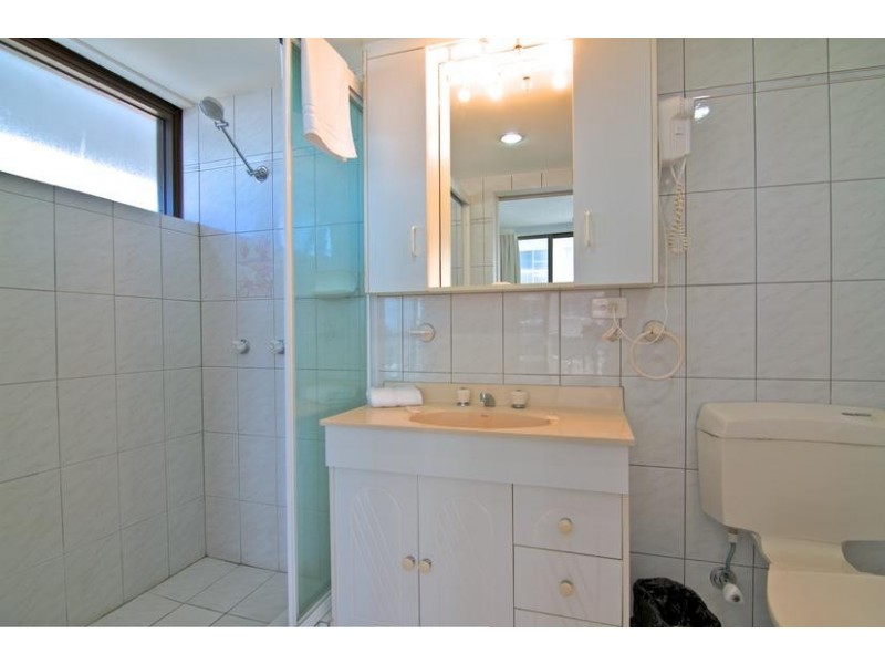 901 /9 Trickett Street ‘Surfers International’, Surfers Paradise QLD 4217