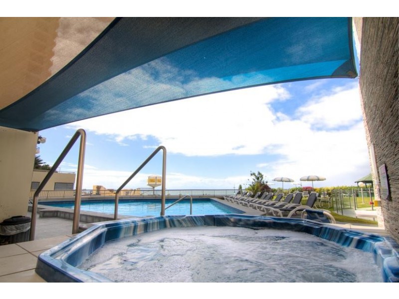901 /9 Trickett Street ‘Surfers International’, Surfers Paradise QLD 4217