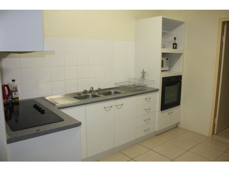 4 Clifford Street ‘Carlton’, Surfers Paradise QLD 4217