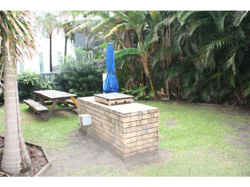 4 Clifford Street ‘Carlton’, Surfers Paradise QLD 4217