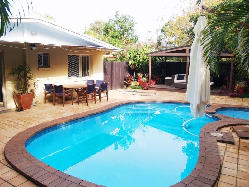 25 Durham Street, Southport QLD 4215