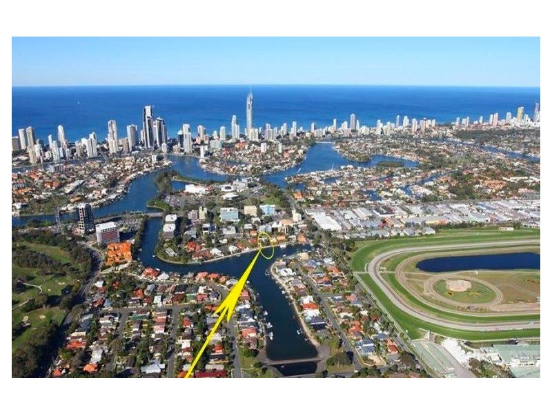 110 Upton Street, Bundall QLD 4217