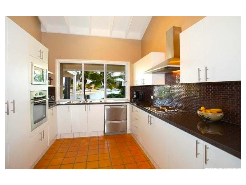 110 Upton Street, Bundall QLD 4217