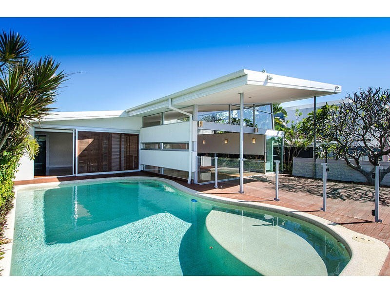 15 The Lido, Isle Of Capri QLD 4217