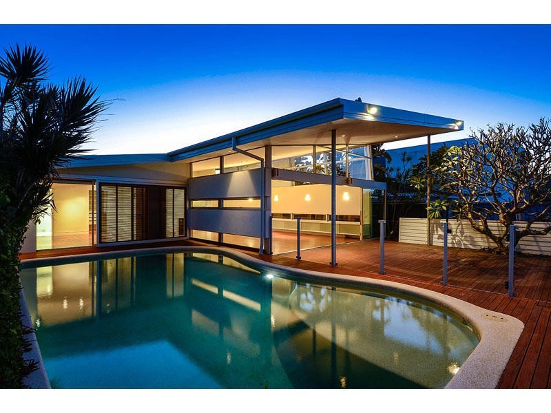 15 The Lido, Isle Of Capri QLD 4217