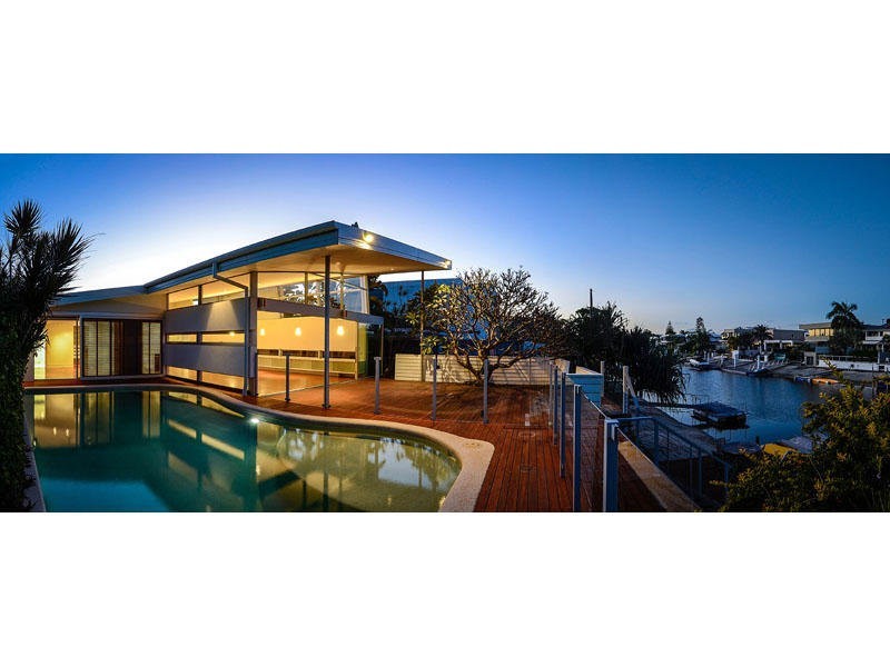 15 The Lido, Isle Of Capri QLD 4217
