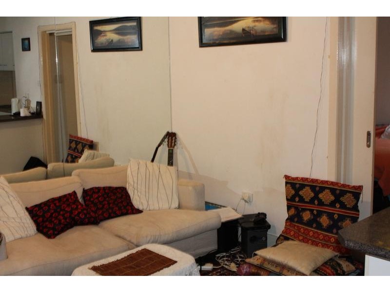 2/29 Leonard Avenue ‘Poinciana Lodge’, Surfers Paradise QLD 4217