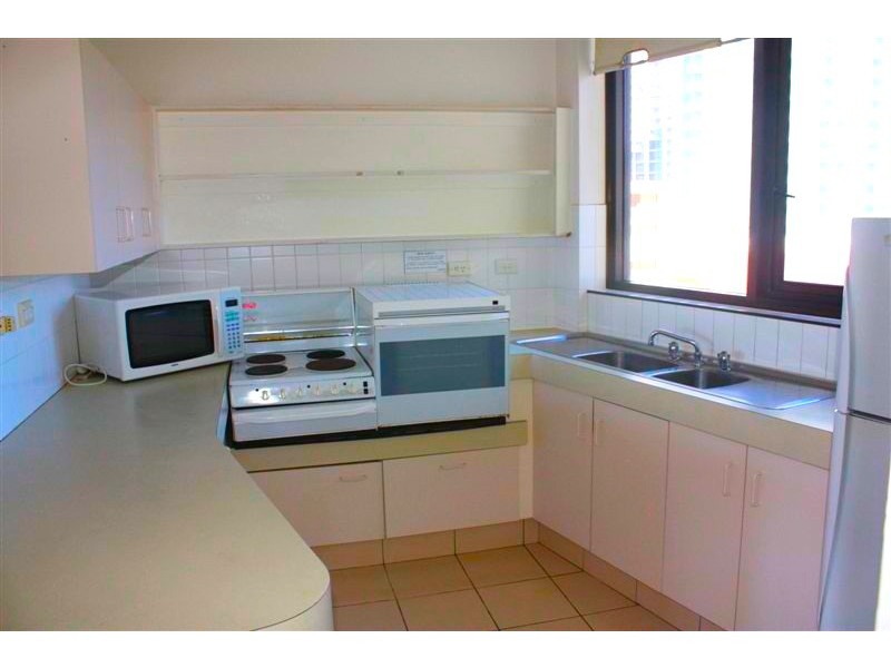 9 Trickett Street ‘Surfers International’, Surfers Paradise QLD 4217
