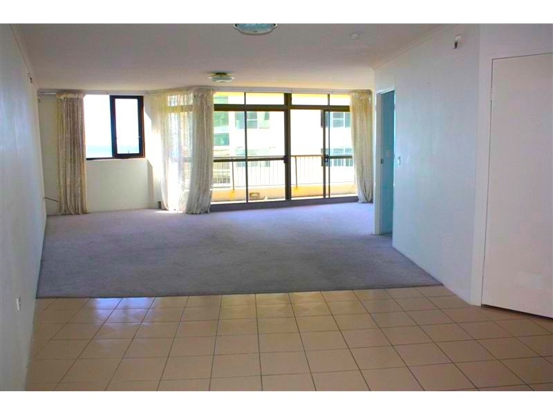 9 Trickett Street ‘Surfers International’, Surfers Paradise QLD 4217