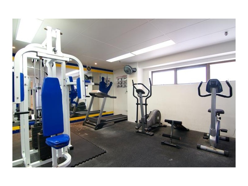 9 Trickett Street ‘Surfers International’, Surfers Paradise QLD 4217