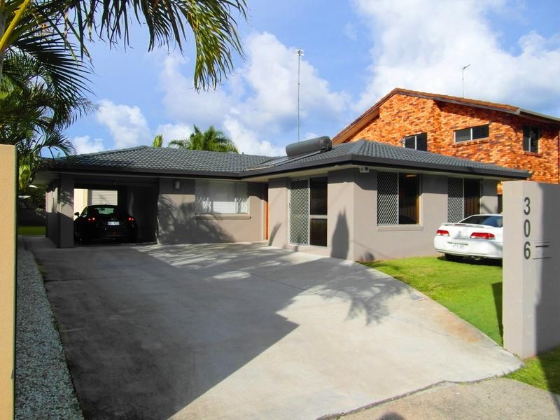306 Ferry Road, Southport QLD 4215
