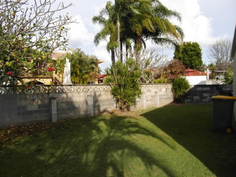 306 Ferry Road, Southport QLD 4215