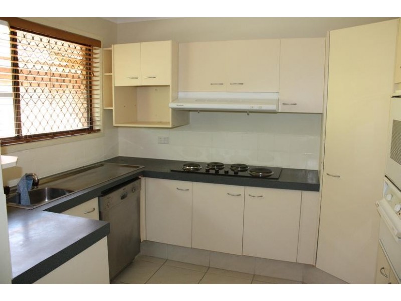 24 Wildwood, Bundall QLD 4217