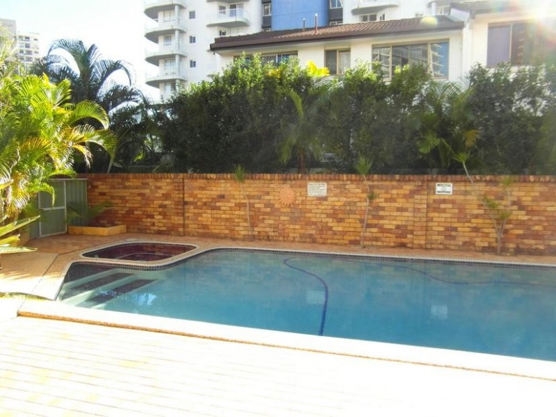 11 Riverview Parade ‘Alba Ten’, Surfers Paradise QLD 4217