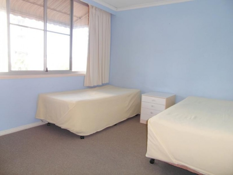 11 Riverview Parade ‘Alba Ten’, Surfers Paradise QLD 4217