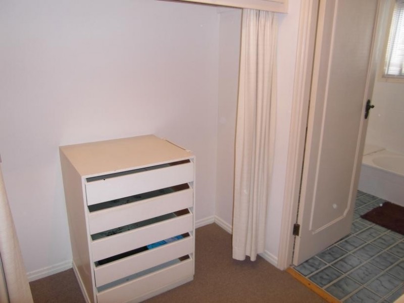 11 Riverview Parade ‘Alba Ten’, Surfers Paradise QLD 4217