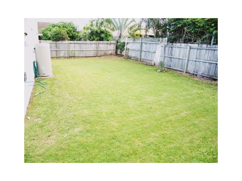 25 St Andrews Avenue, Isle Of Capri QLD 4217