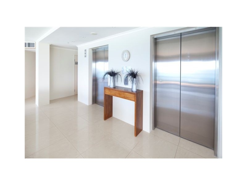 3482 MAIN BEACH PDE, Main Beach QLD 4217