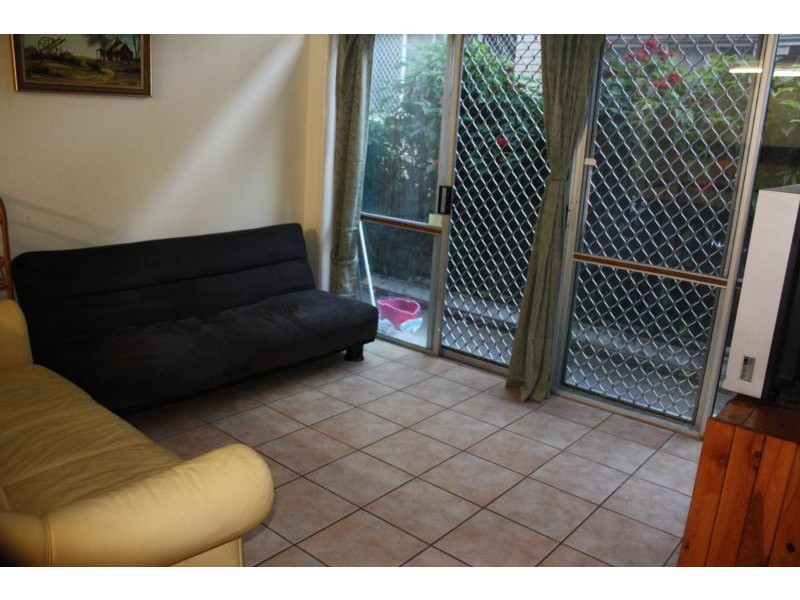 26 Leonard Avenue ‘Eva’, Surfers Paradise QLD 4217