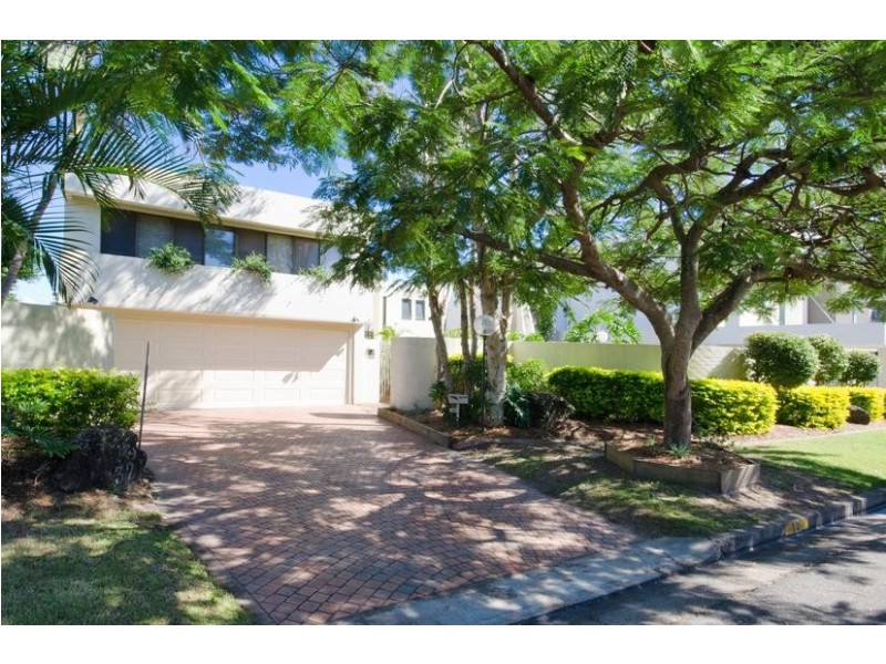 32 Buccaneer Ct, Paradise Waters QLD 4217