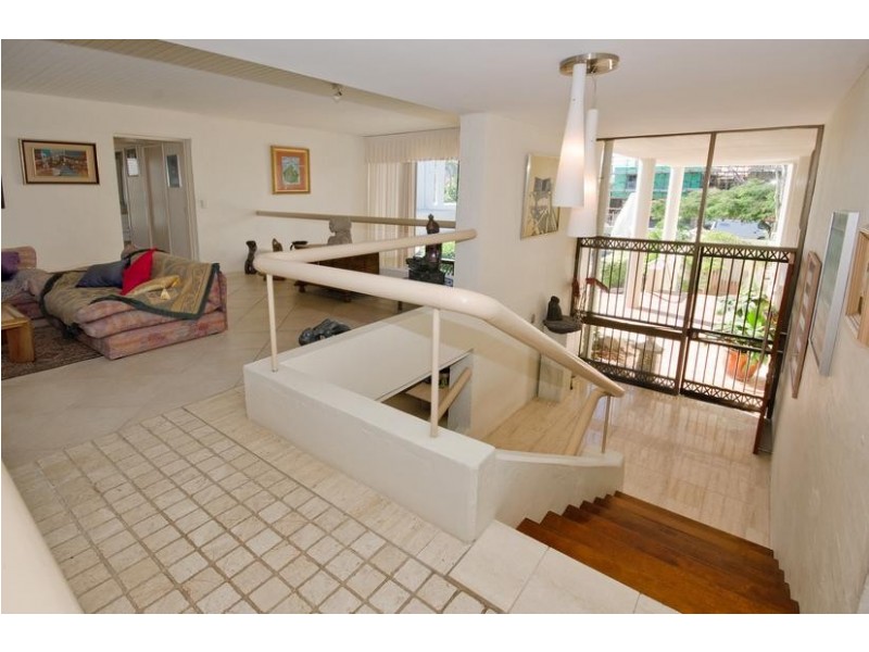 32 Buccaneer Ct, Paradise Waters QLD 4217