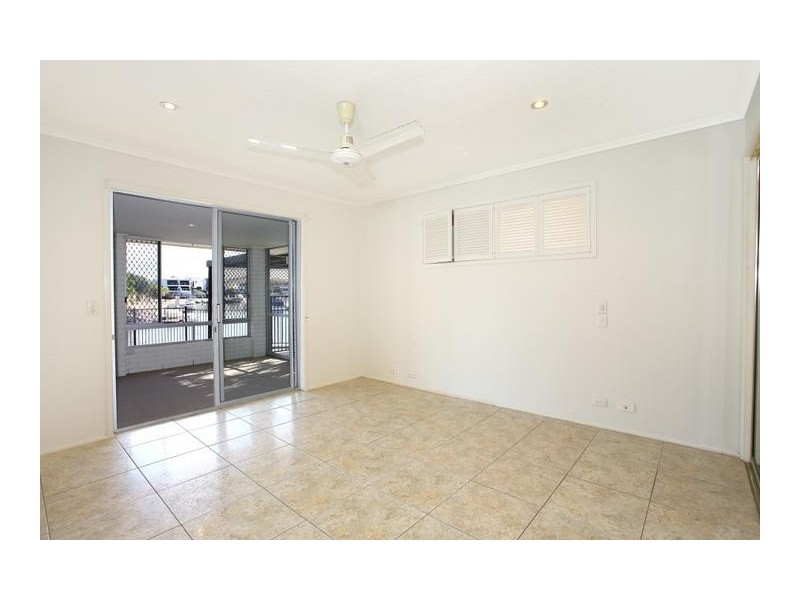 90 Gibraltar Drive, Isle Of Capri QLD 4217