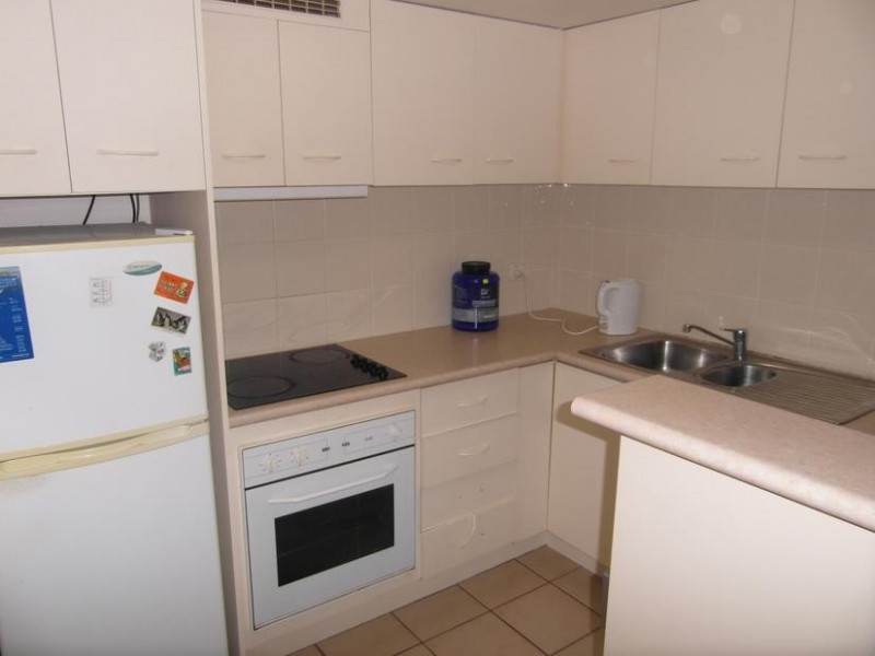 7/96 ‘Chevron Sails’ Stanhill Drive, Chevron Island QLD 4217