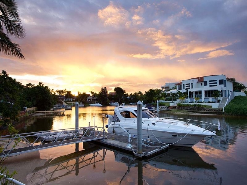 16 Freyburg Street, Sorrento QLD 4217