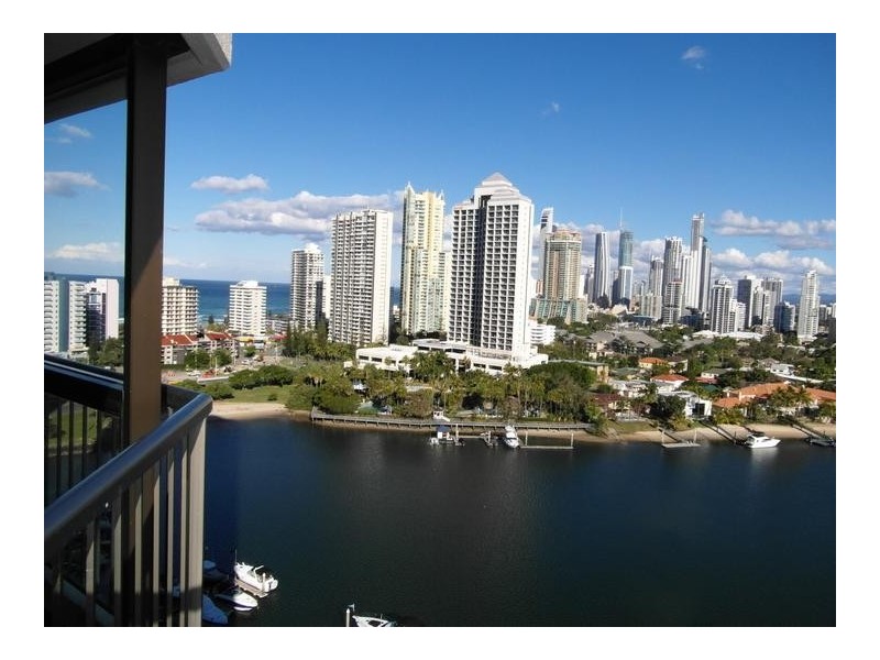 2 Admiralty Drive, Paradise Waters QLD 4217