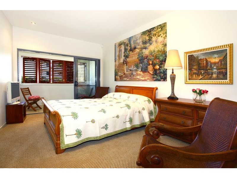 61B Paradise Island, Surfers Paradise QLD 4217