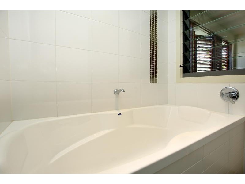 61B Paradise Island, Surfers Paradise QLD 4217