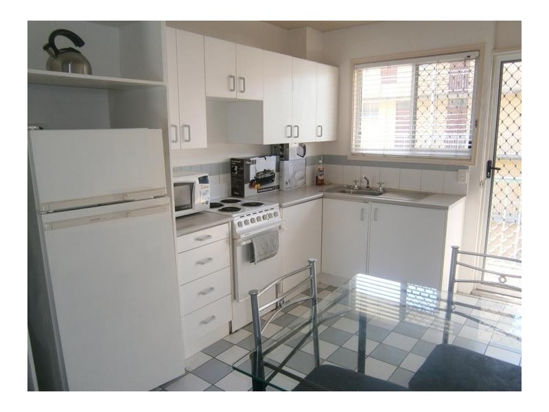 69 Ferny Avenue Raffles Royale, Surfers Paradise QLD 4217