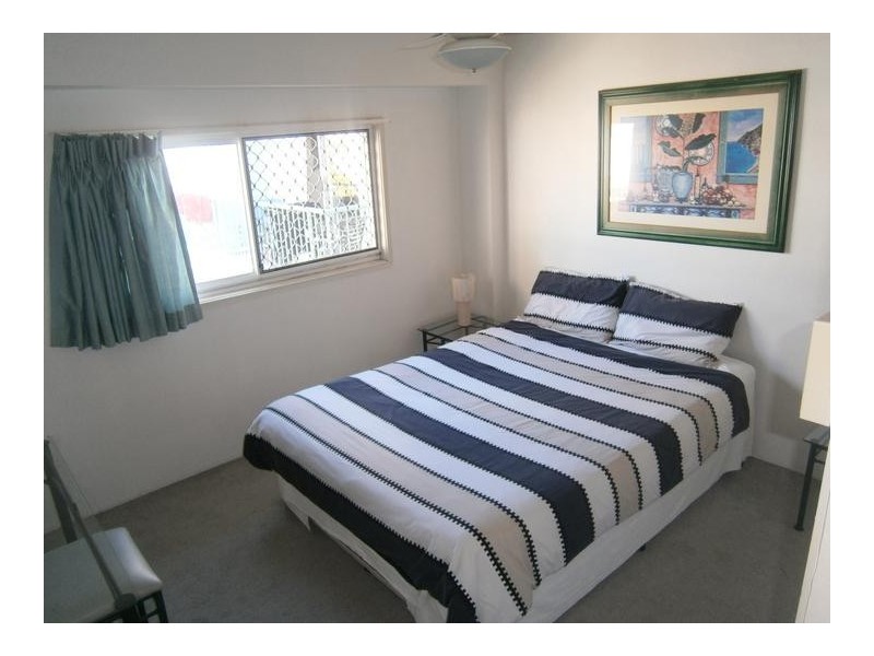 69 Ferny Avenue Raffles Royale, Surfers Paradise QLD 4217
