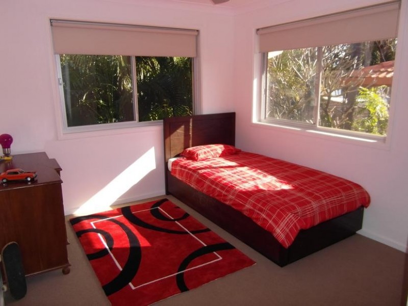 2 Sunrise Boulevard, Surfers Paradise QLD 4217