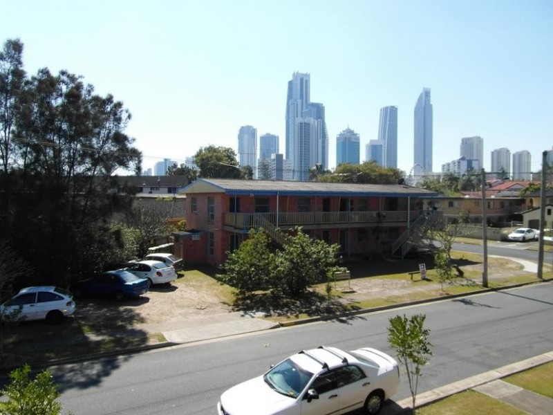 2 Sunrise Boulevard, Surfers Paradise QLD 4217