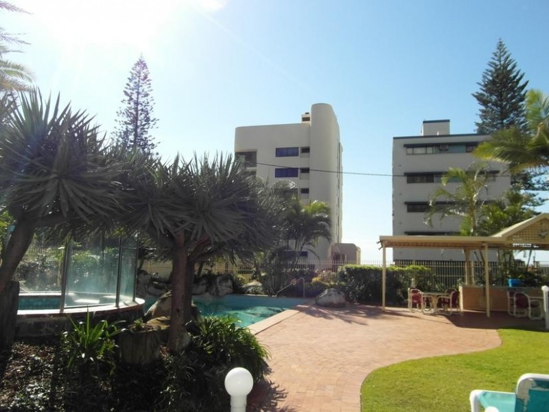 10 Vista Street, Surfers Paradise QLD 4217