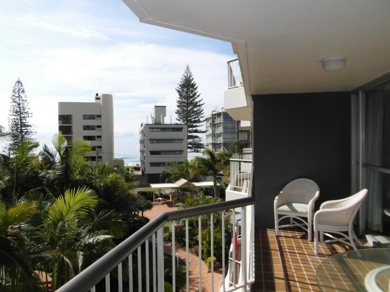 10 Vista Street, Surfers Paradise QLD 4217