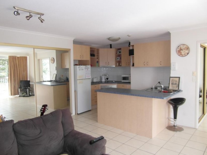 10 Vista Street, Surfers Paradise QLD 4217