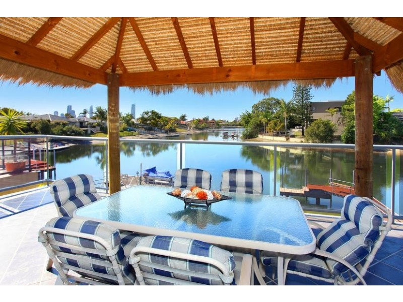 131 Campbell Street, Sorrento QLD 4217