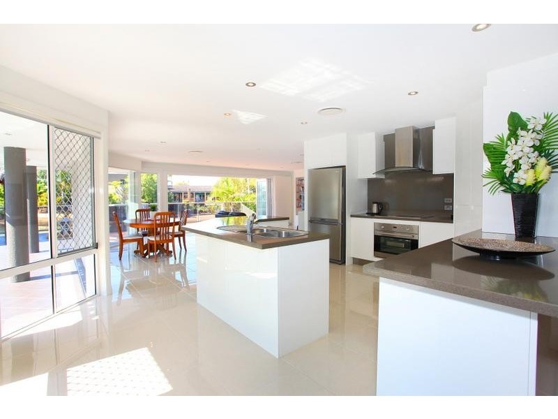 131 Campbell Street, Sorrento QLD 4217